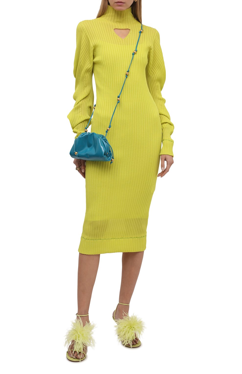 Клатч pouch mini BOTTEGA VENETA бирюзового цвета по цене 199500 руб., арт. 680186/V1C30, фото 3 Клатч pouch mini BOTTEGA VENETA, арт. 680186/V1C30, фото 3