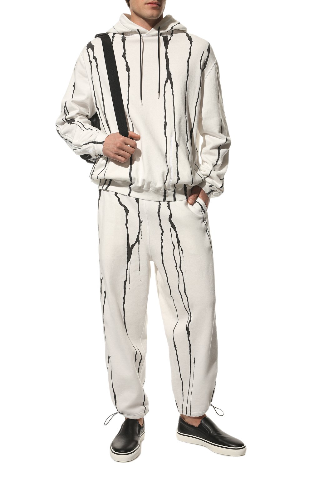 Хлопковые джоггеры KAZUYUKI KUMAGAI белого цвета по цене 62200 руб., арт. VP21-327, фото 2 Хлопковые джоггеры KAZUYUKI KUMAGAI, арт. VP21-327, фото 2