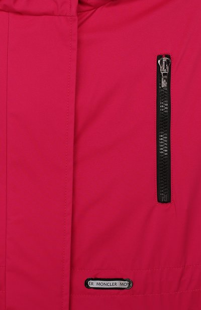 Парка с капюшоном MONCLER фуксия цвета по цене 58750 руб., арт. F1-954-1C704-10-539HW/8-10A, фото 3 Парка с капюшоном MONCLER, арт. F1-954-1C704-10-539HW/8-10A, фото 3