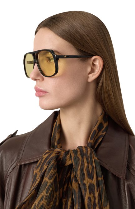Женские со�лнцезащитные очки VINTAGE FRAMES желтого цвета, арт. KING SIZE BLACK/YELL0W | Фото 2 (Нос: Не проставлено; Региональные ограничения белый список (Axapta Mercury): Не проставлено)