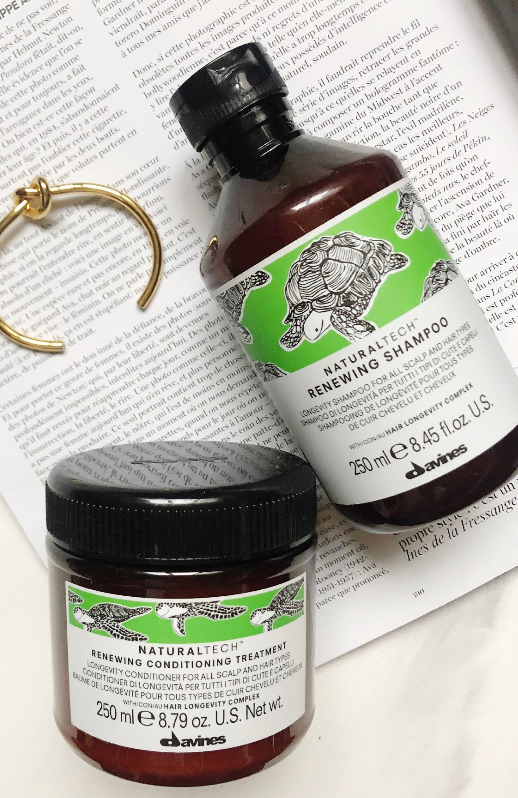 Обновляющий шампунь renewing (250ml) DAVINES бесцветного цвета по цене 4180 руб., арт. 71243, фото 2 Обновляющий шампунь renewing (250ml) DAVINES, арт. 71243, фото 2