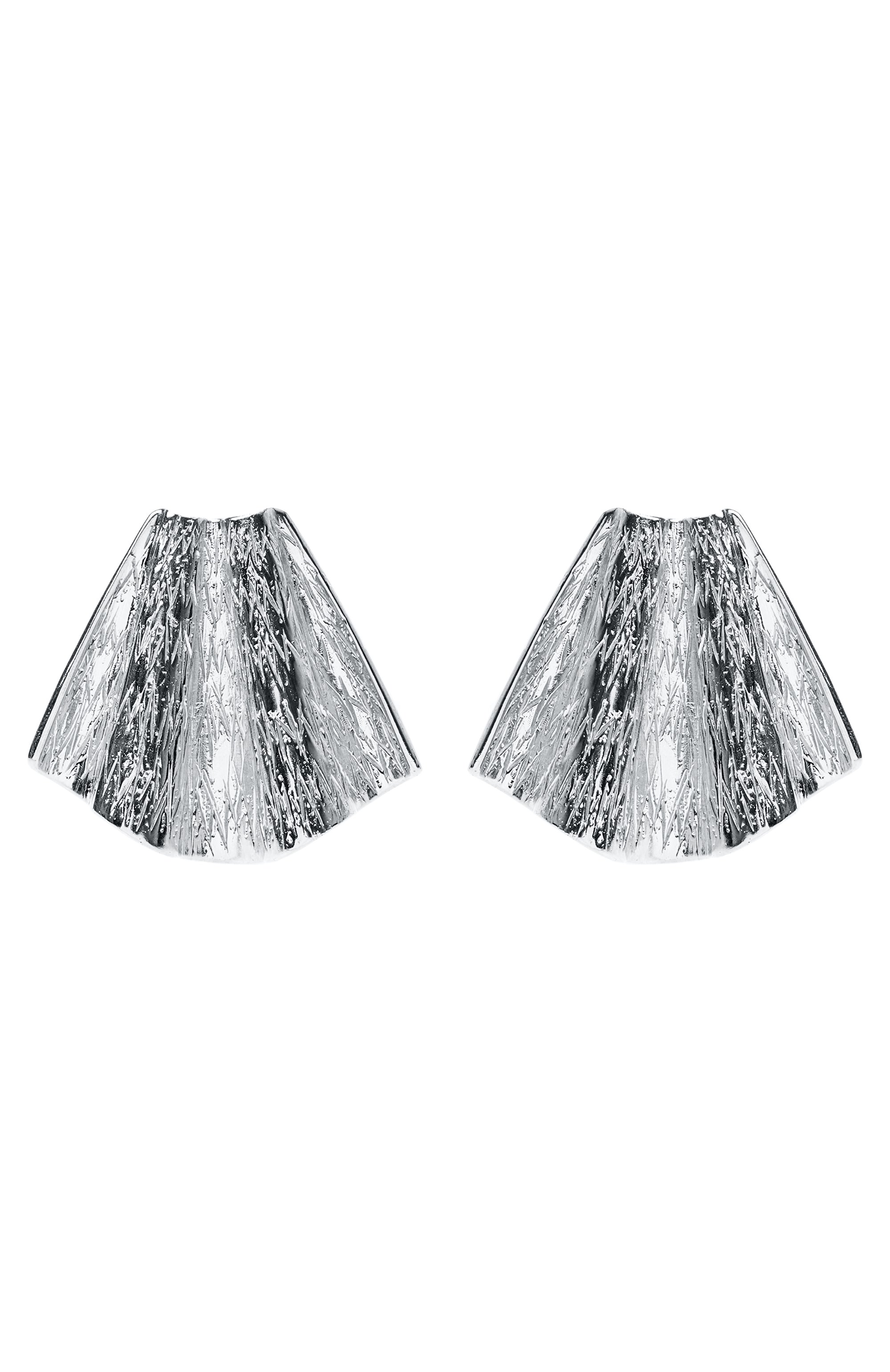 Серьги flamenco SEVENWORLDS серебряного цвета по цене 26900 руб., арт. SW827/2, фото 1 Серьги flamenco SEVENWORLDS, арт. SW827/2, фото 1