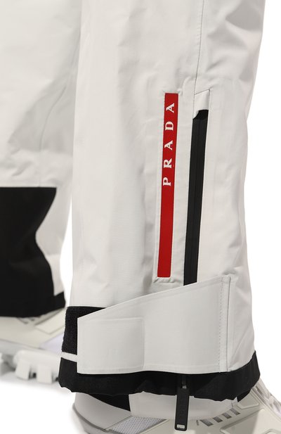 Брюки PRADA белого цвета по цене 165000 руб., арт. 22H807-1VAN-F0K74-192, фото 5 Брюки PRADA, арт. 22H807-1VAN-F0K74-192, фото 5