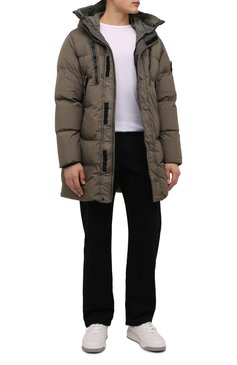 Мужская пуховик STONE ISLAND хаки цвета, арт. 751570123 | Фото 2 (Кросс-КТ: Куртка; Мужское Кросс-КТ: пуховик-короткий; Рукава: Длинные; Длина (верхняя одежда): До середины бедра; Материал внешний: Синтетический материал; Материал сплава: Проставлено; Стили: Милитари; Материал подклада: Синтетический материал; Драгоценные камни: Проставлено; Материал утеплителя: Пух и перо)