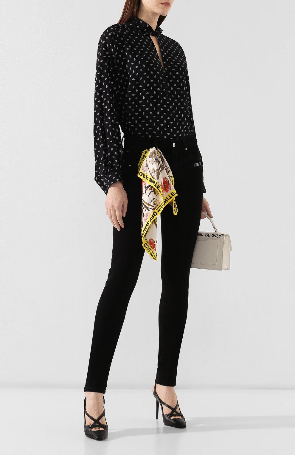 Джинсы OFF-WHITE черного цвета по цене 53950 руб., арт. 0WYA003E19E960778600, фото 2 Джинсы OFF-WHITE, арт. 0WYA003E19E960778600, фото 2