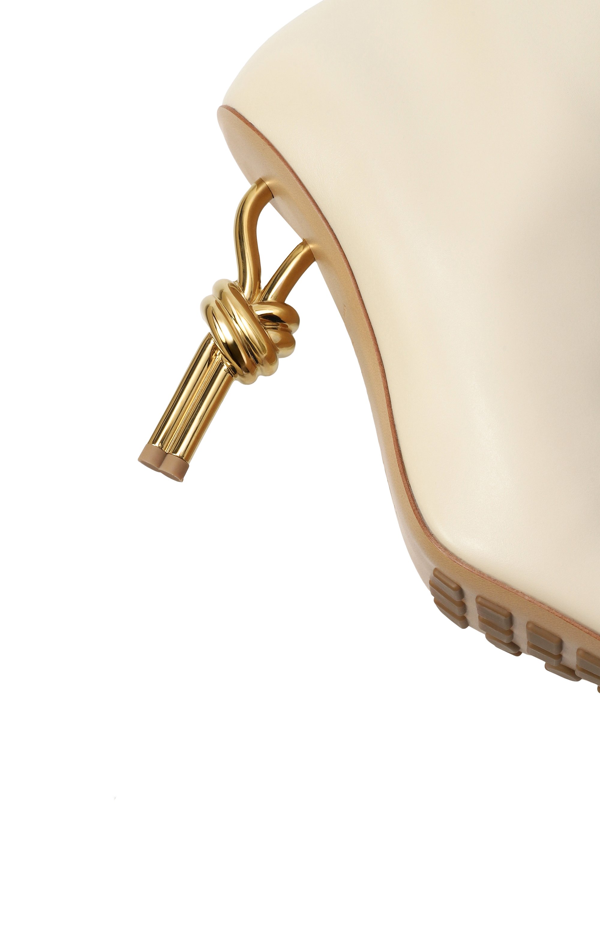 Кожаные сапоги knot BOTTEGA VENETA кремового цвета по цене 279000 руб., арт. 811667 V4BH0, фото 7 Кожаные сапоги knot BOTTEGA VENETA, арт. 811667 V4BH0, фото 7