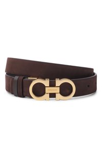 Коричневый