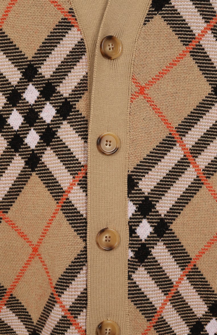 Мужской шерстяной кардиган BURBERRY бежевого цвета, арт. 8093494 | Фото 6 (Рукава: Длинные; Длина (для топов): Стандартные; Материал внешний: Шерсть; Стили: Кэжуэл; Мужское Кросс-КТ: Кардиган-одежда; Застежка: Пуговицы)