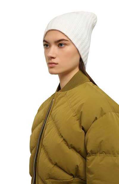 Шапка farytail CANOE белого цвета по цене 12230 руб., арт. 4713100, фото 2 Шапка farytail CANOE, арт. 4713100, фото 2