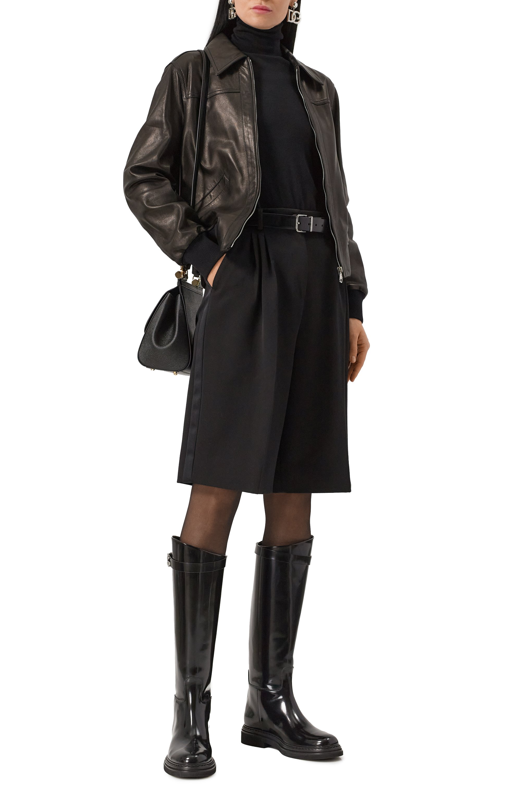 Кожаный бомбер DOLCE & GABBANA черного цвета по цене 435500 руб., арт. F9R98L/HULVL, фото 2 Кожаный бомбер DOLCE & GABBANA, арт. F9R98L/HULVL, фото 2