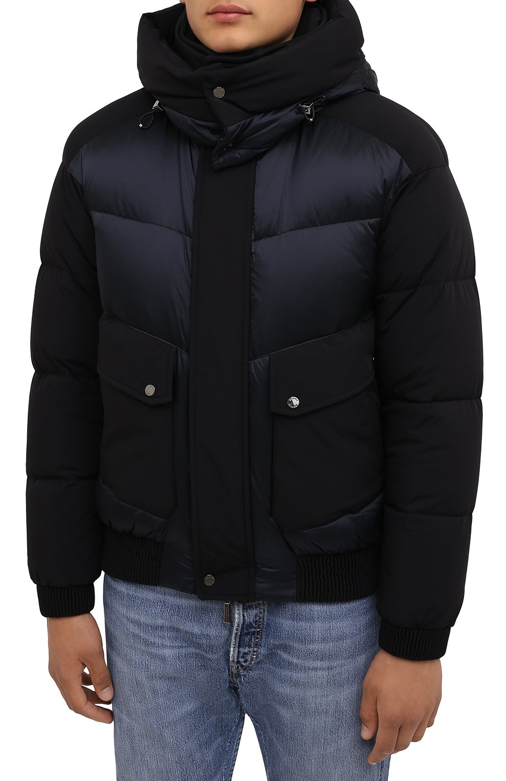 Пуховый бомбер roberto-shk MOORER темно-синего цвета по цене 199500 руб., арт. R0BERT0-SHK/M0UB0100091-TEPA206, фото 3 Пуховый бомбер roberto-shk MOORER, арт. R0BERT0-SHK/M0UB0100091-TEPA206, фото 3