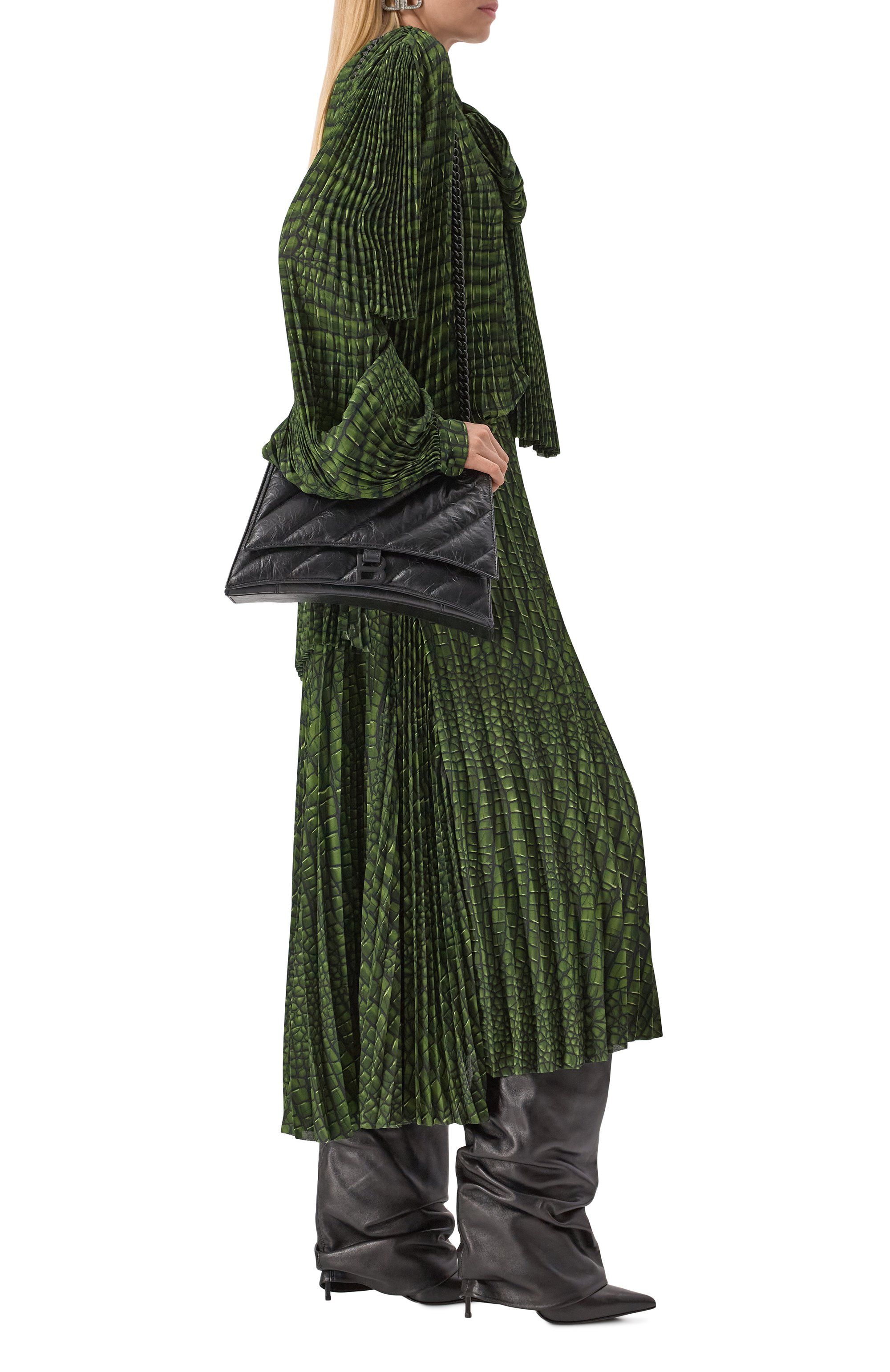 Сумка crush medium BALENCIAGA черного цвета по цене 442000 руб., арт. 785602/210IY, фото 7 Сумка crush medium BALENCIAGA, арт. 785602/210IY, фото 7