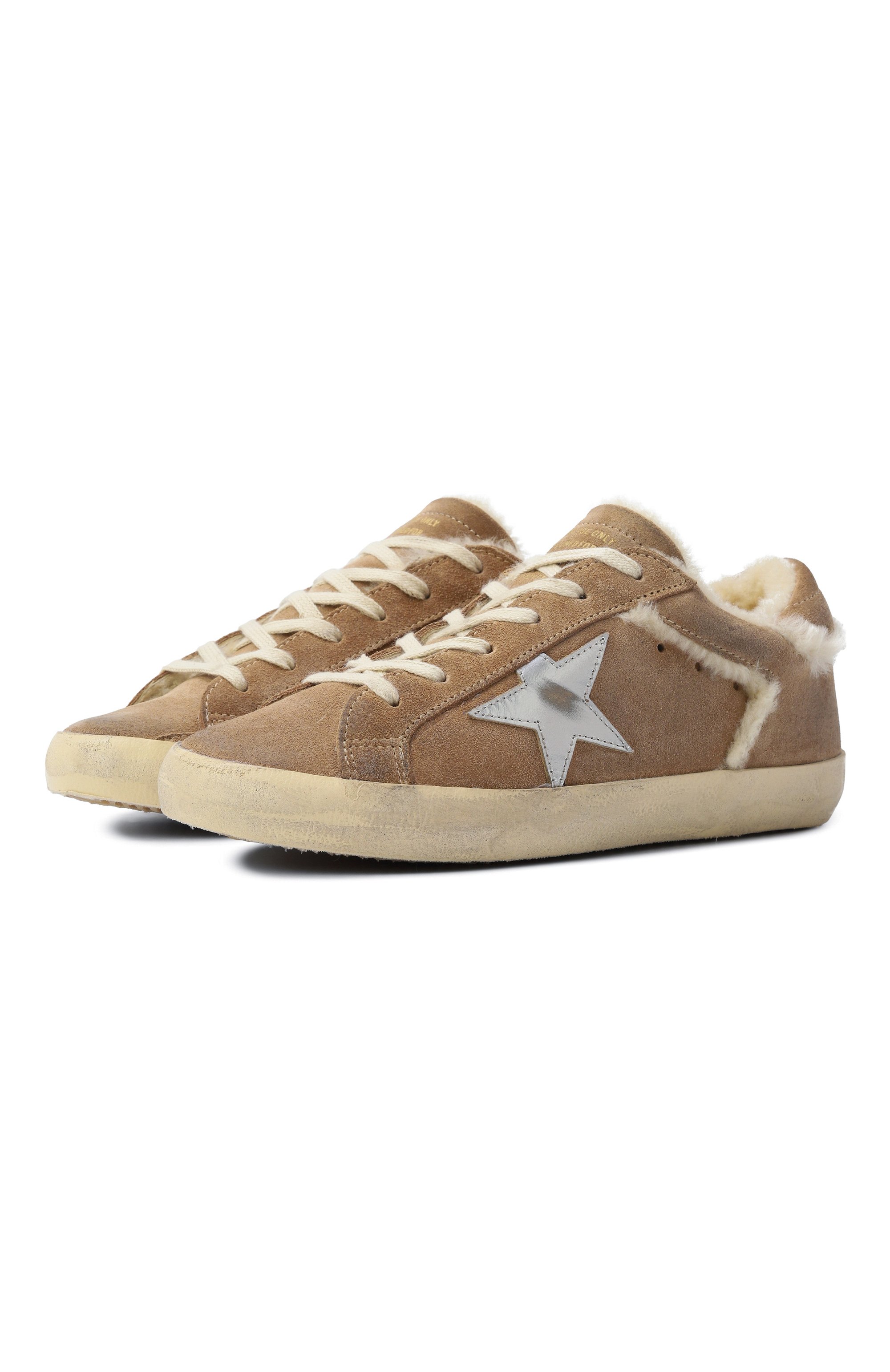 Замшевые кеды super star GOLDEN GOOSE DELUXE BRAND бежевого цвета по цене 77300 руб., арт. GWF00103.F006893, фото 1 Замшевые кеды super star GOLDEN GOOSE DELUXE BRAND, арт. GWF00103.F006893, фото 1