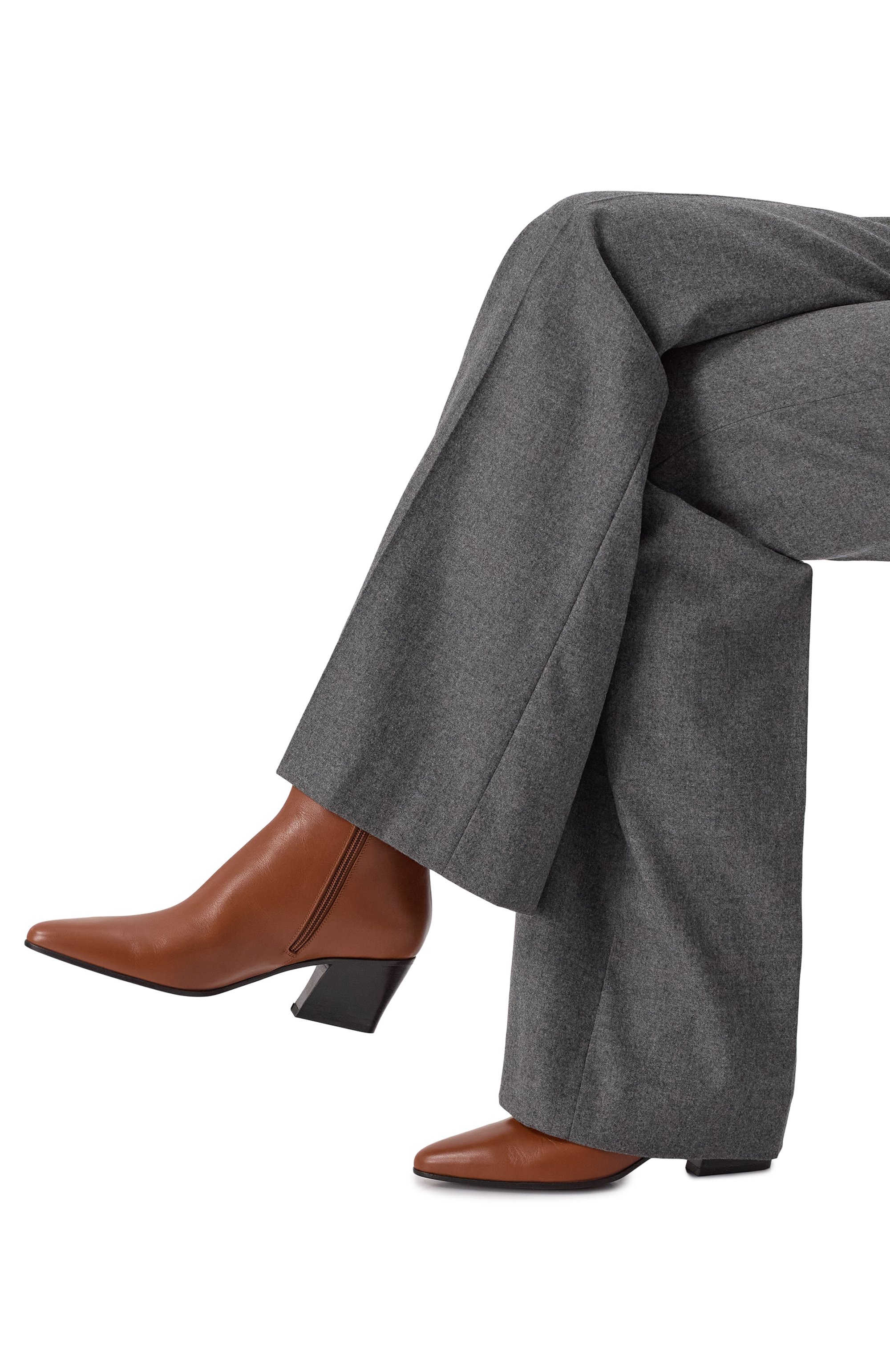 Кожаные ботильоны GIORGIO ARMANI коричневого цвета по цене 159000 руб., арт. GW002129/AF19136, фото 2 Кожаные ботильоны GIORGIO ARMANI, арт. GW002129/AF19136, фото 2