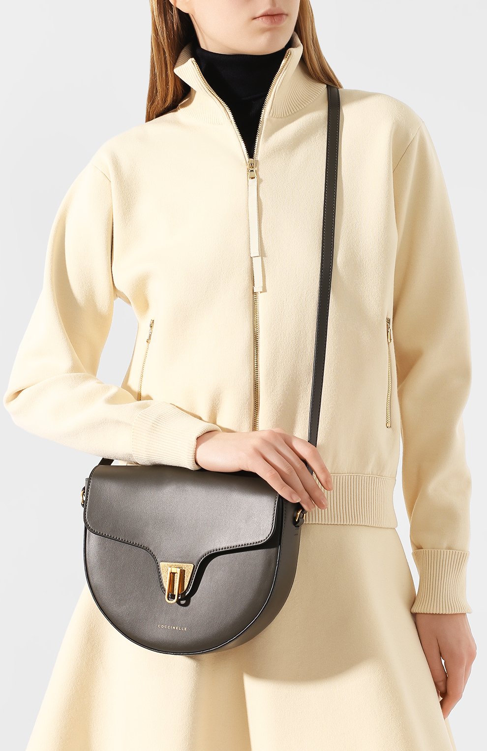 Сумка beat COCCINELLE зеленого цвета по цене 32200 руб., арт. E1 FF0 15 01 01, фото 2 Сумка beat COCCINELLE, арт. E1 FF0 15 01 01, фото 2