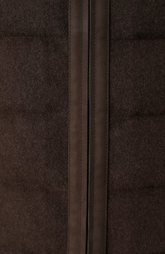 Мужской пухов�ый жилет ZEGNA темно-коричневого цвета, арт. E105/UET48A8 | Фото 6 (Материал подклада: Синтетический материал; Материал внешний: Шерсть, Кашемир; Длина (верхняя одежда): Короткие; Материал сплава: Проставлено; Драгоценные камни: Проставлено; Стили: Кэжуэл; Мужское Кросс-КТ: жилеты-тонкие)