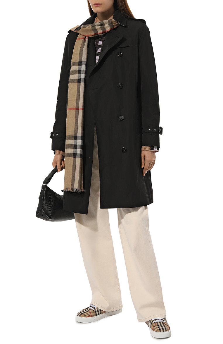 Женский тренч BURBERRY черного цвета, арт. 8069666 | Фото 2 (Рукава: Длинные; Материал подклада: Синтетический материал; Материал внешний: Синтетический материал; Длина (верхняя одежда): До колена; Стили: Классический; Кросс-КТ: Куртка)