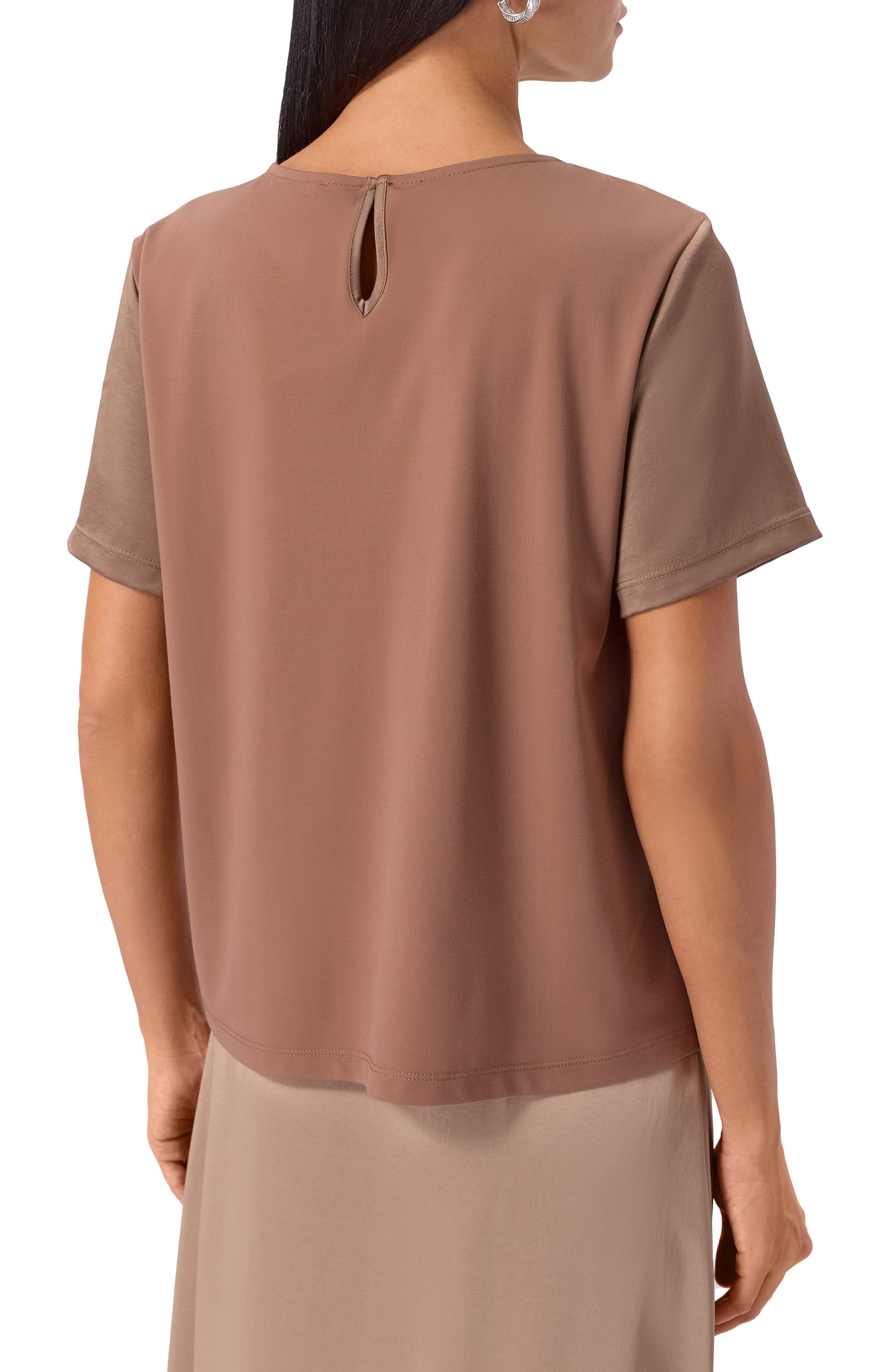 Атласный топ WEEKEND MAX MARA коричневого цвета по цене 13750 руб., арт. GILBERT, фото 4 Атласный топ WEEKEND MAX MARA, арт. GILBERT, фото 4