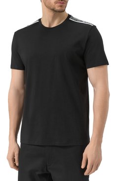 Мужская хлопковая футболка EMPORIO ARMANI черного цвета, арт. EM000574/AF12333 | Фото 3 (Длина (для топов): Стандартные; Рукава: Короткие; Материал внешний: Хлопок; Стили: Кэжуэл; Принт: Без принта; Кросс-КТ: Джерси; Мужское Кросс-КТ: Футболка-одежда)