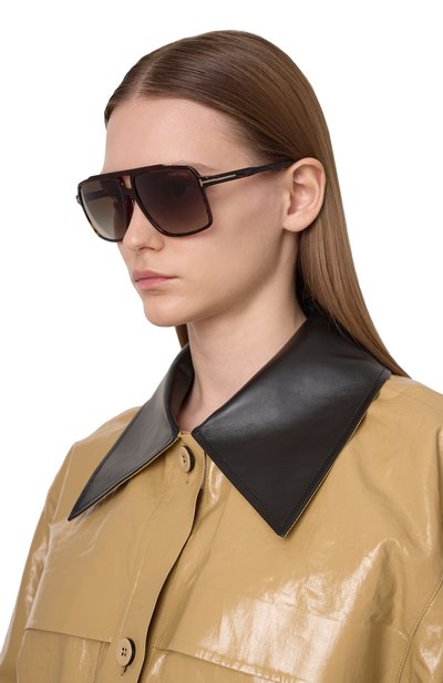 Солнцезащитные очки TOM FORD коричневого цвета по цене 48900 руб., арт. TF1177 52B, фото 3 Солнцезащитные очки TOM FORD, арт. TF1177 52B, фото 3