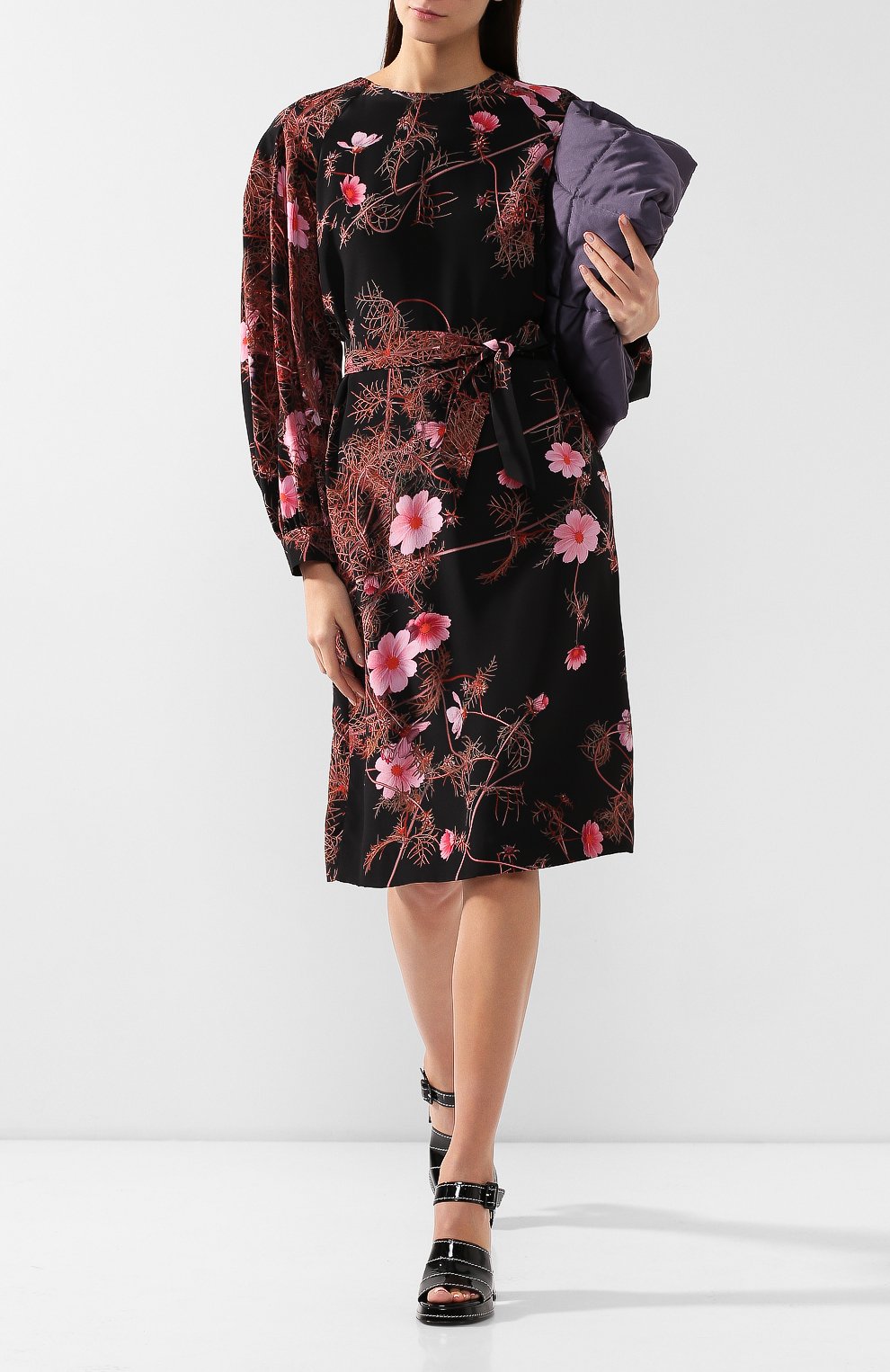 Шелковое платье DRIES VAN NOTEN черного цвета по цене 104000 руб., арт. 192-11062-8201, фото 2 Шелковое платье DRIES VAN NOTEN, арт. 192-11062-8201, фото 2