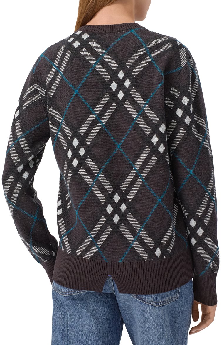 Женский шерстяной пуловер BURBERRY темно-серого цвета, арт. 8093488 | Фото 4 (Длина (для топов): Стандартные; Материал внешний: Шерсть; Рукава: Длинные; Стили: Кэжуэл; Женское Кросс-КТ: Пуловер-одежда)