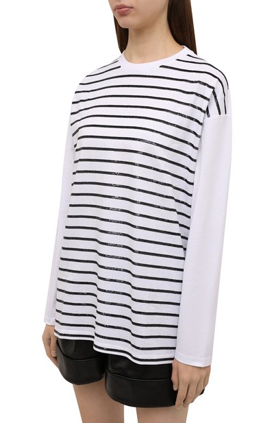 Хлопковый лонгслив MIU MIU белого цвета по цене 120000 руб., арт. MJL794-1ZSB-F0009, фото 3 Хлопковый лонгслив MIU MIU, арт. MJL794-1ZSB-F0009, фото 3