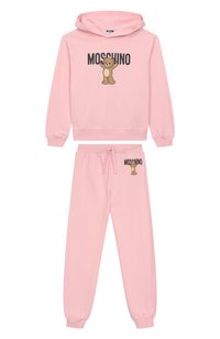 Светло-розовый