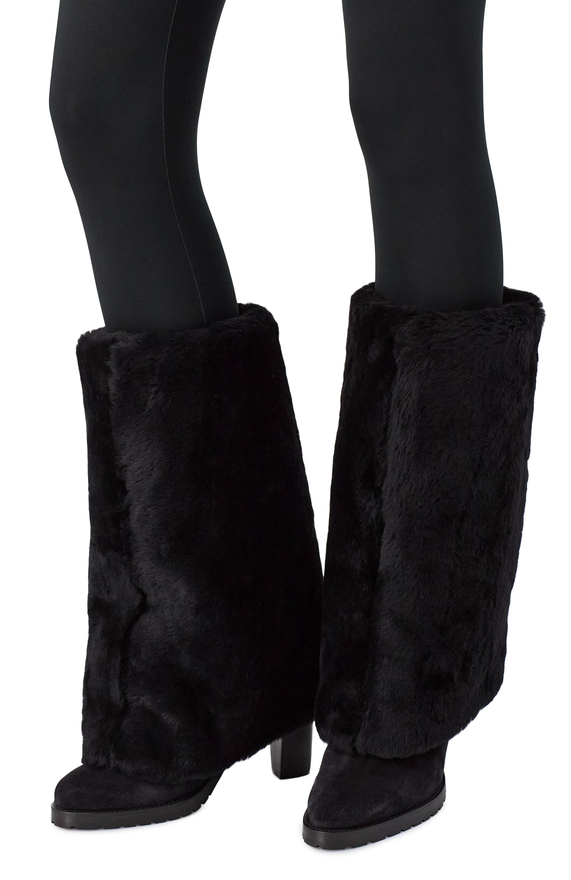 Сапоги из овчины YVES SALOMON черного цвета по цене 164500 руб., арт. 26WAC610XXMLCV, фото 2 Сапоги из овчины YVES SALOMON, арт. 26WAC610XXMLCV, фото 2