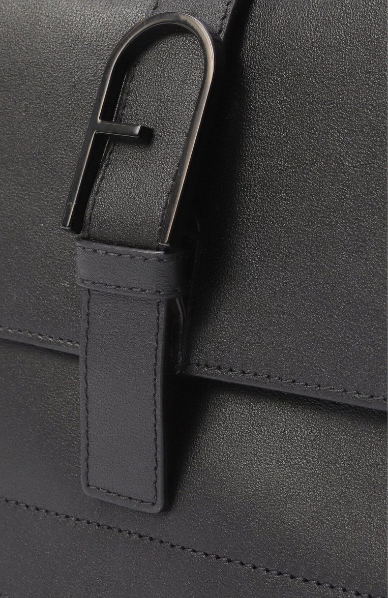 Женская сумка furla flow medium FURLA черного цвета, арт. WB00996/BX2045 | Фото 3 (Материал: Натуральная кожа; Размер: medium; Ремень/цепочка: На ремешке; Автоматизация состава: Проставлено; Автоматизация ТО: Проставлено)