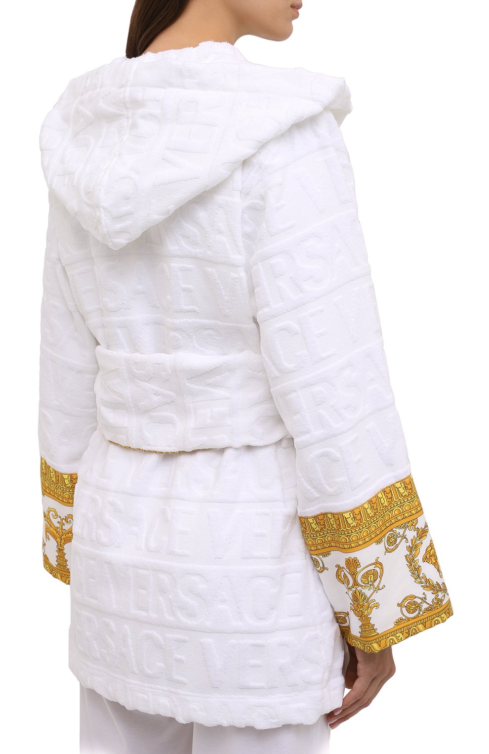 Хлопковый халат VERSACE белого цвета по цене 74950 руб., арт. ZACJ00019/ZC0SP052, фото 4 Хлопковый халат VERSACE, арт. ZACJ00019/ZC0SP052, фото 4