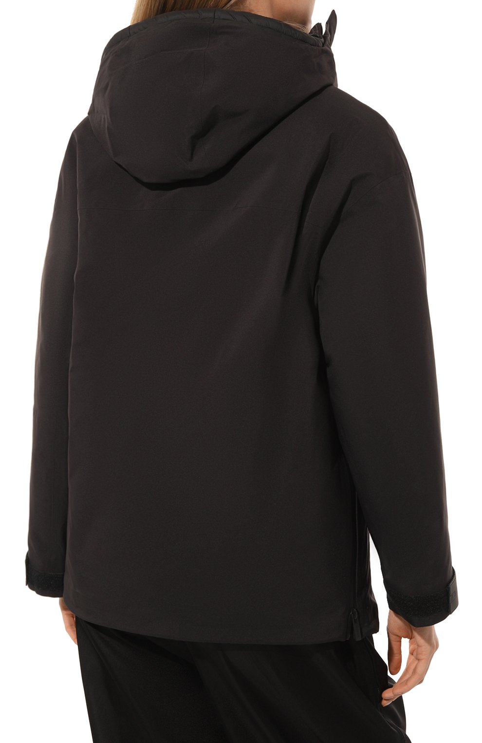 Куртка prada linea rossa PRADA черного цвета по цене 340000 руб., арт. 29Q423-1SX6-F0002-182, фото 4 Куртка prada linea rossa PRADA, арт. 29Q423-1SX6-F0002-182, фото 4