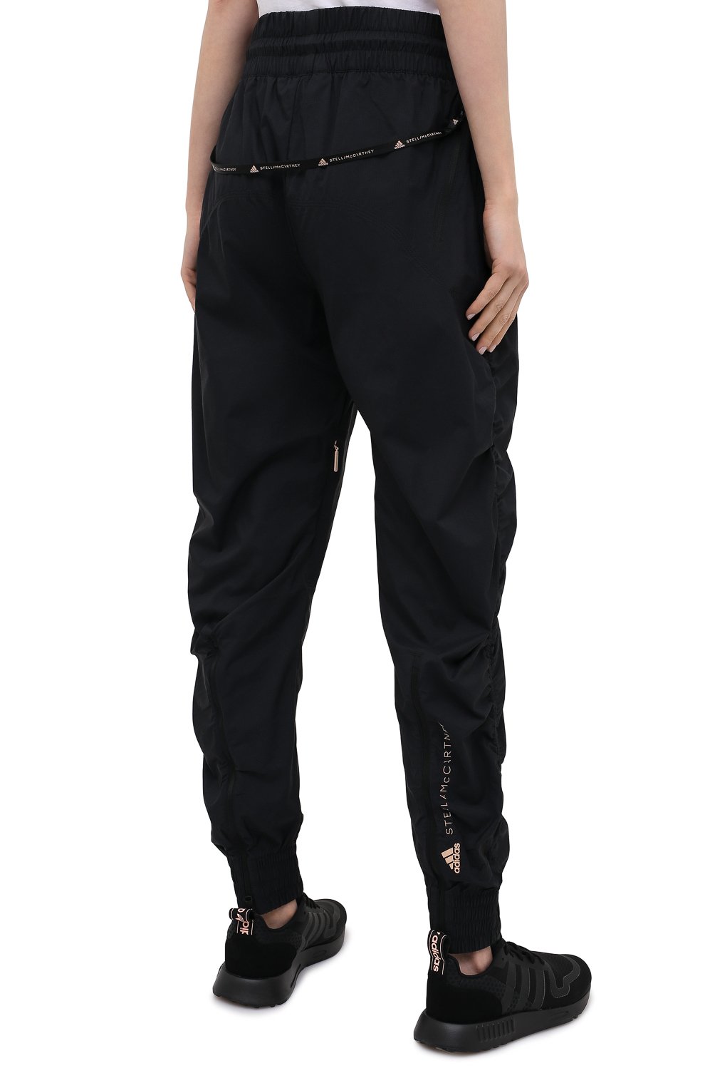 Джоггеры ADIDAS BY STELLA MCCARTNEY черного цвета по цене 11250 руб., арт. FU3985, фото 4 Джоггеры ADIDAS BY STELLA MCCARTNEY, арт. FU3985, фото 4