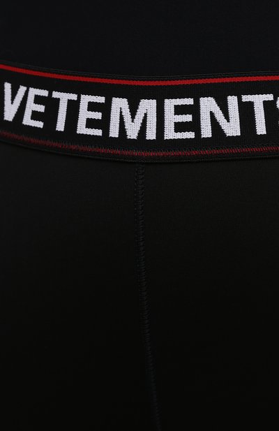 Шорты VETEMENTS черного цвета по цене 24900 руб., арт. WE51PA600B 2605/BLACK, фото 5 Шорты VETEMENTS, арт. WE51PA600B 2605/BLACK, фото 5
