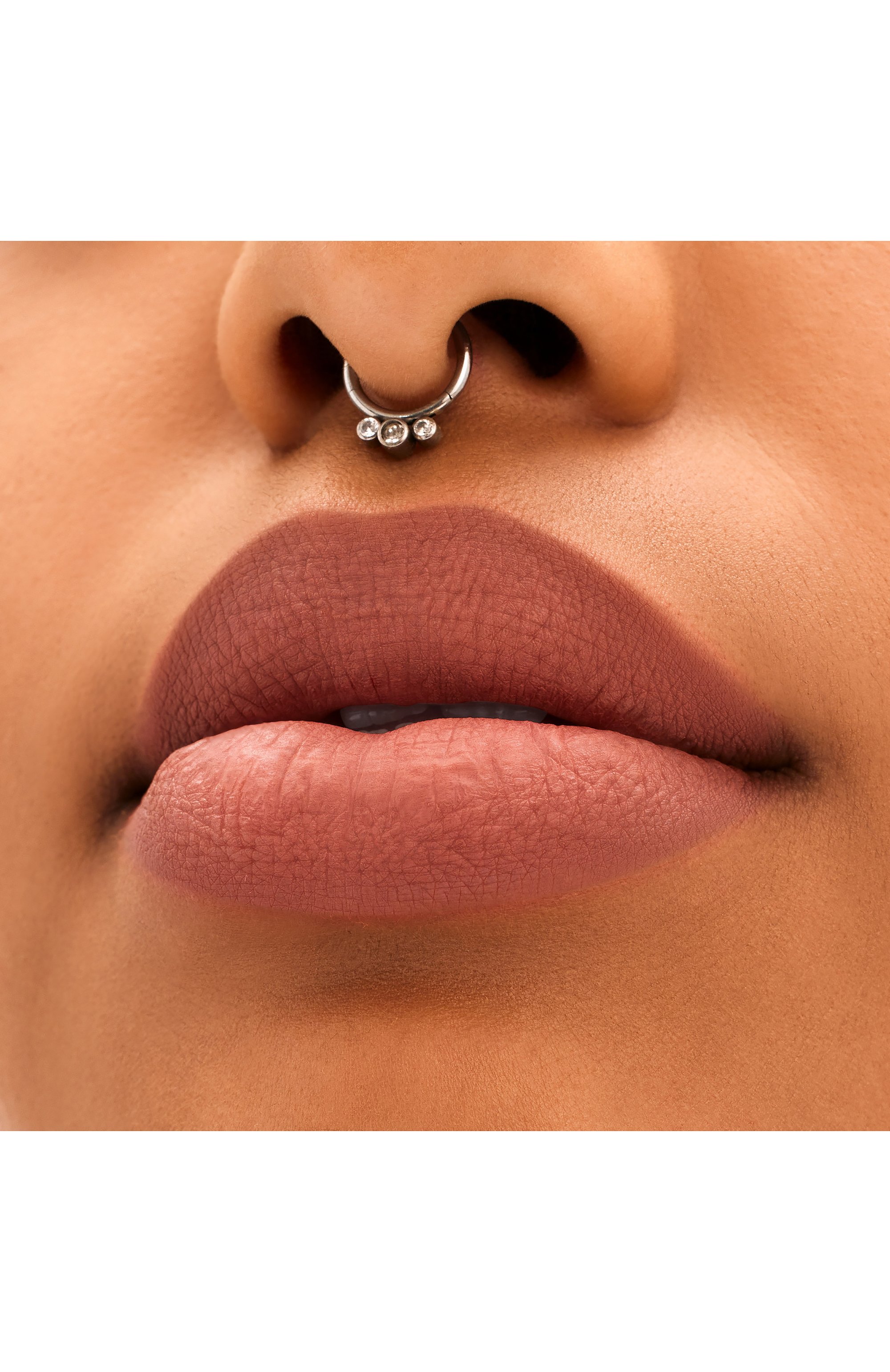 Губная помада locked kiss, оттенок mischief (1,8g) MAC, арт. NXPW-15, фото 5