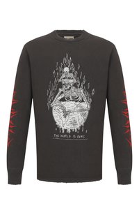 Темно-серый