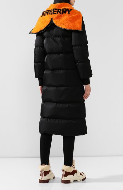 Пуховик clovenstone BURBERRY черного цвета по цене 260000 руб., арт. 8018757, фото 4 Пуховик clovenstone BURBERRY, арт. 8018757, фото 4