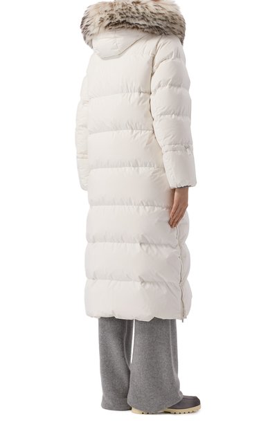 Пуховик breuil-stp MOORER белого цвета по цене 369500 руб., арт. BREUIL/STP, фото 4 Пуховик breuil-stp MOORER, арт. BREUIL/STP, фото 4