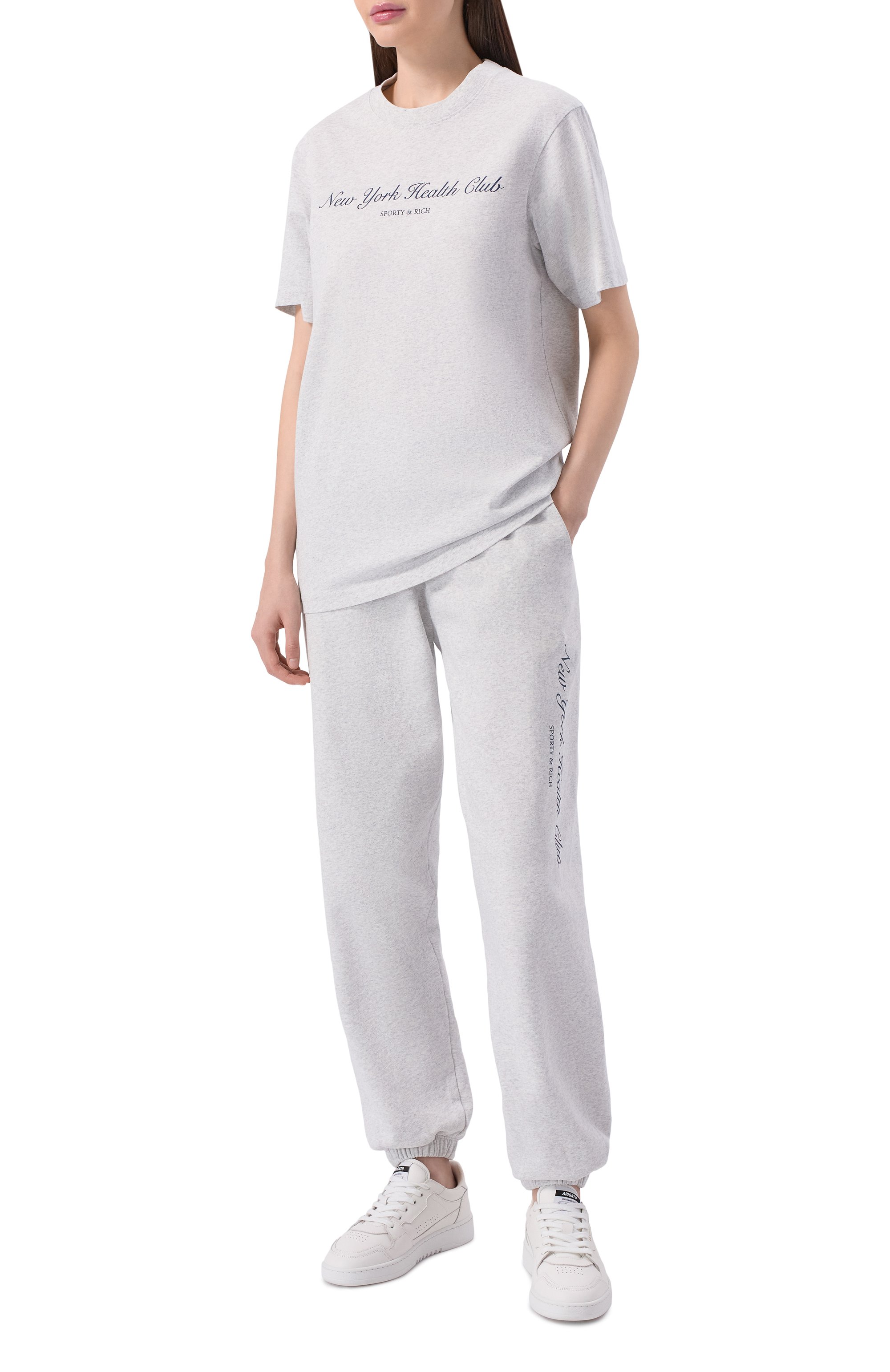 Хлопковая футболка SPORTY AND RICH серого цвета по цене 12150 руб., арт. T004376043GY03, фото 2 Хлопковая футболка SPORTY AND RICH, арт. T004376043GY03, фото 2