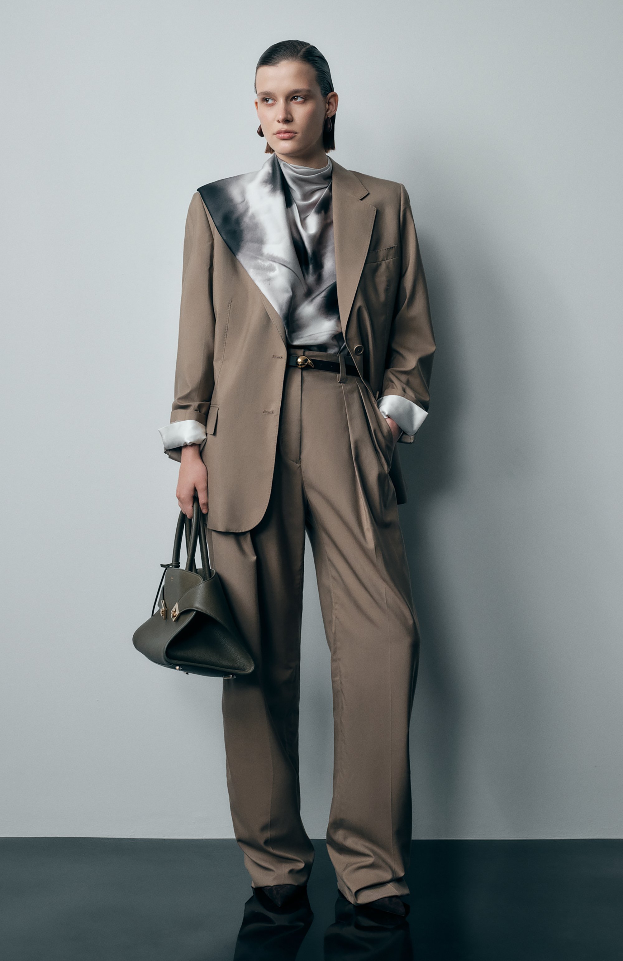 Кожаный ремень BOTTEGA VENETA темно-коричневого цвета по цене 73500 руб., арт. 843894/VALK0, фото 4 Кожаный ремень BOTTEGA VENETA, арт. 843894/VALK0, фото 4