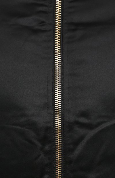 Пуховая куртка VERSACE JEANS COUTURE черного цвета по цене 68150 руб., арт. E5HZA959-ZDP409/25131, фото 5 Пуховая куртка VERSACE JEANS COUTURE, арт. E5HZA959-ZDP409/25131, фото 5