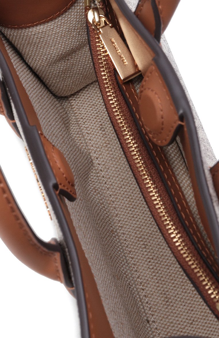 Женская сумка scarlett xs MICHAEL MICHAEL KORS бежевого цвета, арт. 32F4GETC0B | Фото 5 (Материал сплава: Проставлено; Размер: small; Ремень/цепочка: На ремешке; Драгоценные камни: Проставлено; Материал: Экокожа, Канва)