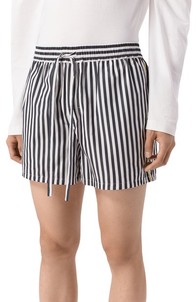 Хлопковые шорты DOLCE & GABBANA черно-белого цвета по цене 72700 руб., арт. GP1N7T/FR52G, фото 3 Хлопковые шорты DOLCE & GABBANA, арт. GP1N7T/FR52G, фото 3