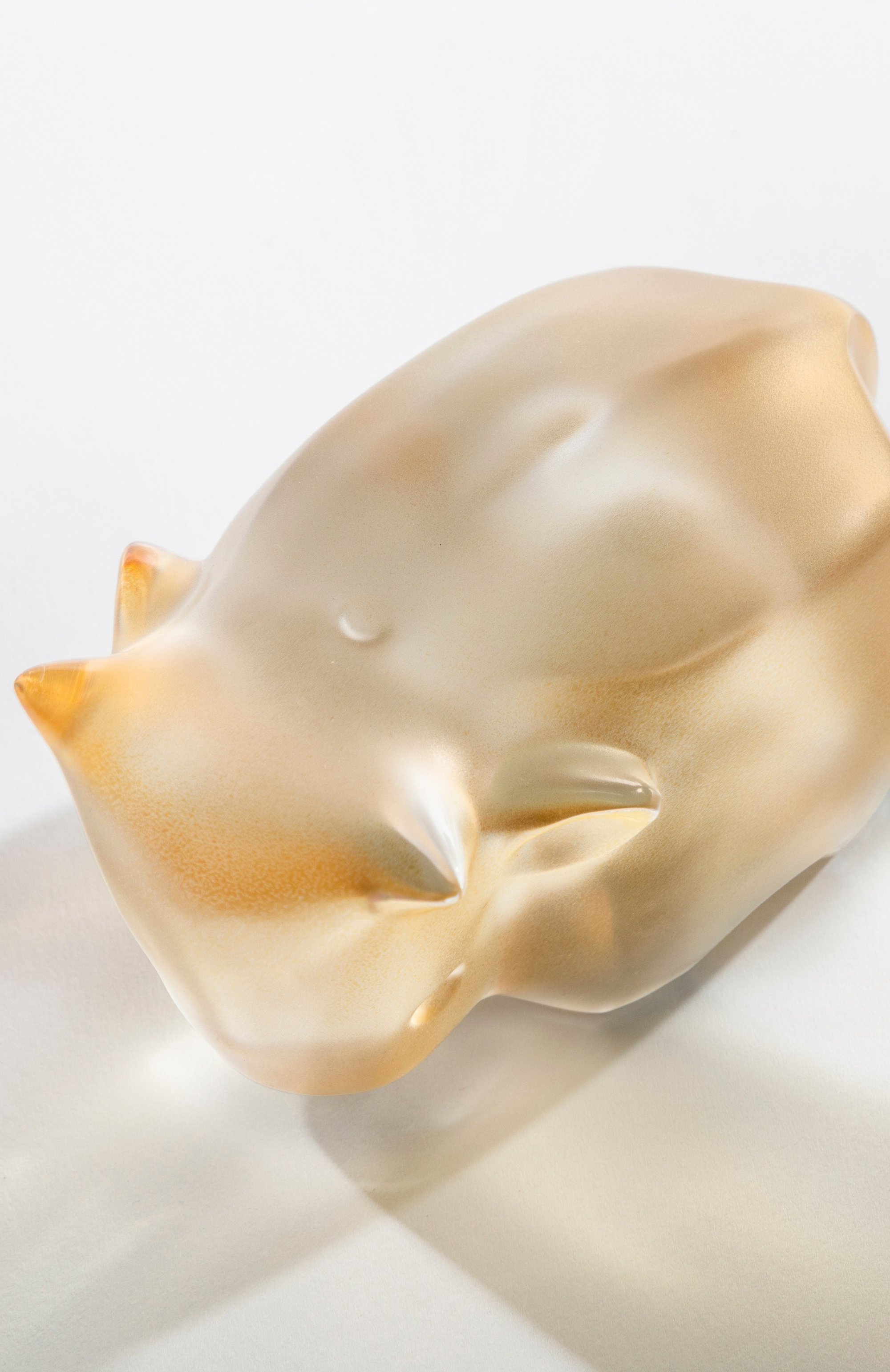 Скульптура niu wang wang LALIQUE золотого цвета по цене 79850 руб., арт. 10853300, фото 2 Скульптура niu wang wang LALIQUE, арт. 10853300, фото 2