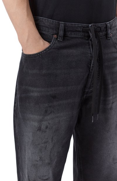 Джинсовые шорты MM6 темно-серого цвета по цене 64500 руб., арт. SH0MU0014/M30064, фото 5 Джинсовые шорты MM6, арт. SH0MU0014/M30064, фото 5