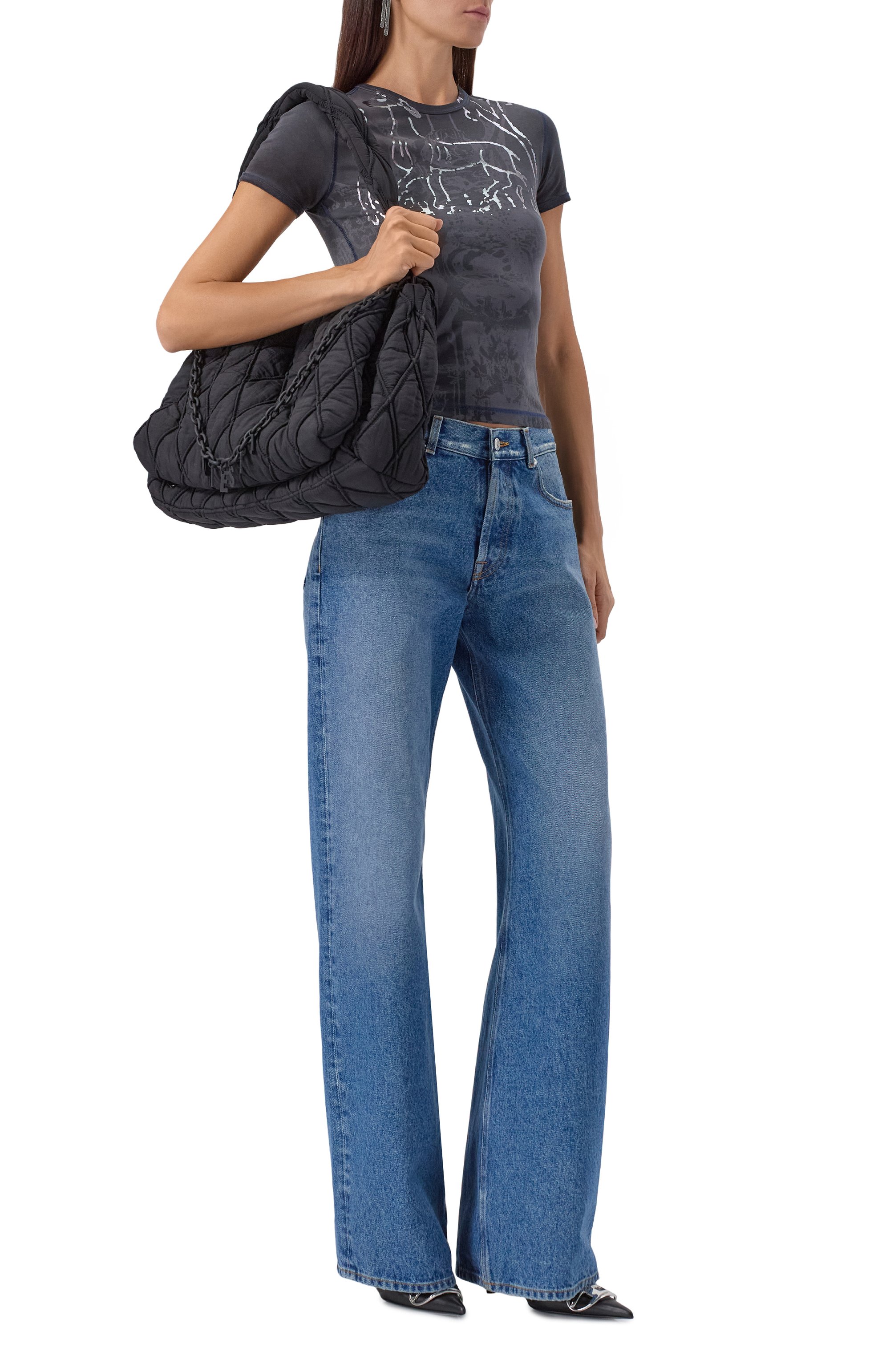 Сумка charm-d large DIESEL черного цвета по цене 65450 руб., арт. X10364/P8048, фото 7 Сумка charm-d large DIESEL, арт. X10364/P8048, фото 7