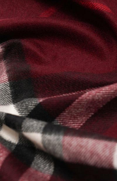 Кашемировый шарф BURBERRY бордового цвета по цене 76250 руб., арт. 8112639, фото 3 Кашемировый шарф BURBERRY, арт. 8112639, фото 3