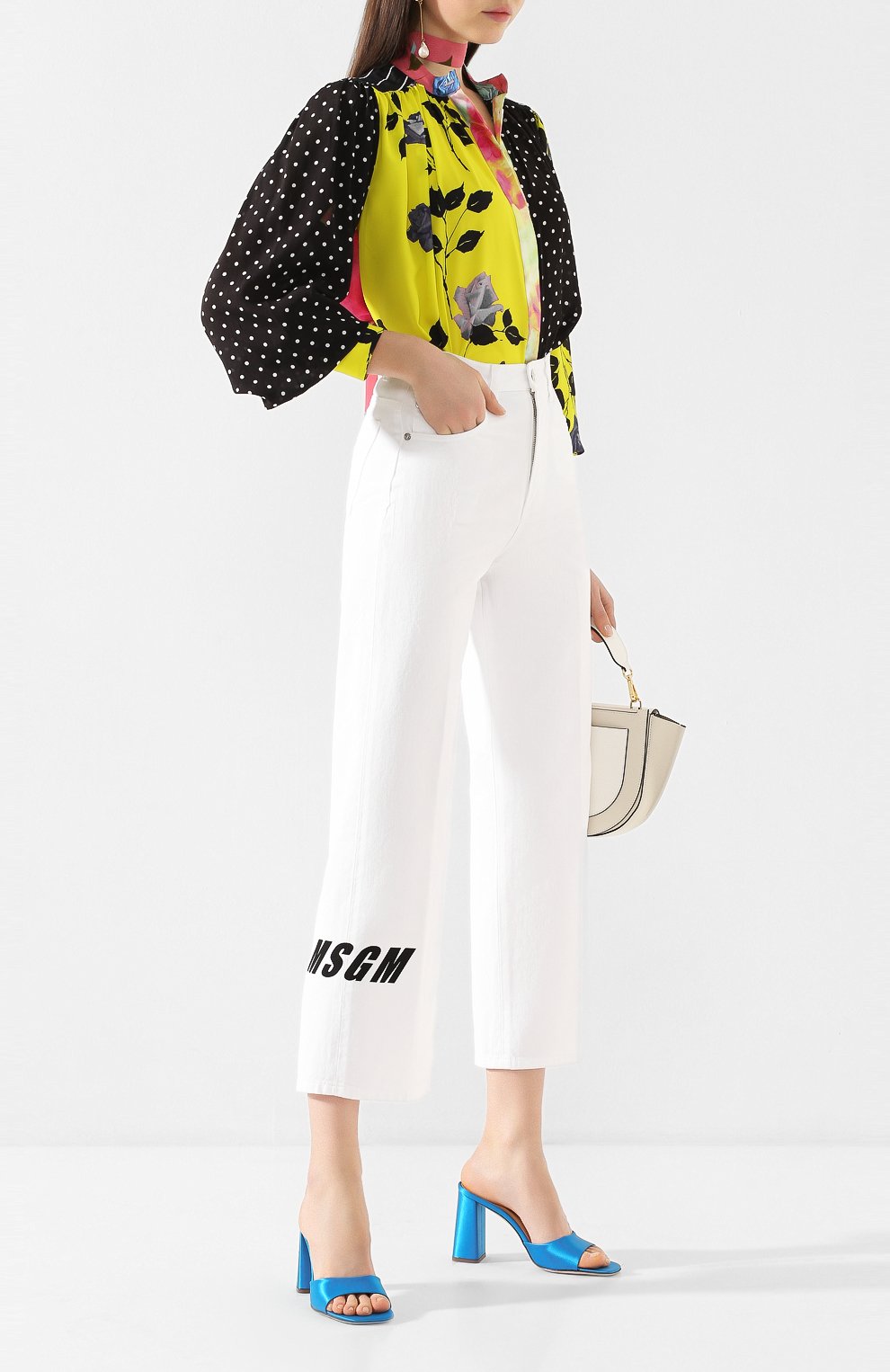 Джинсы MSGM белого цвета по цене 27800 руб., арт. 2841MDP80T 207276, фото 2 Джинсы MSGM, арт. 2841MDP80T 207276, фото 2