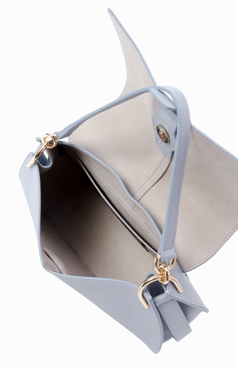 Женская сумка furla flow medium FURLA голубого цвета, арт. WB00996/BX2045 | Фото 5 (Размер: medium; Материал: Натуральная кожа; Ремень/цепочка: На ремешке)