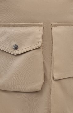 Мужские хлопковые шорты 2 moncler 1952 MONCLER GENIUS бежевого цвета, арт. G1-092-2B703-00-5499M | Фото 5 (Материал внешний: Хлопок; Длина Шорты М: Ниже колена; Мужское Кросс-КТ: Шорты-одежда; Принт: Без принта; Стили: Гранж; Силуэт М (брюки): Карго; Случай: Повседневный; Драгоценные камни: Проставлено; Материал сплава: Проставлено)